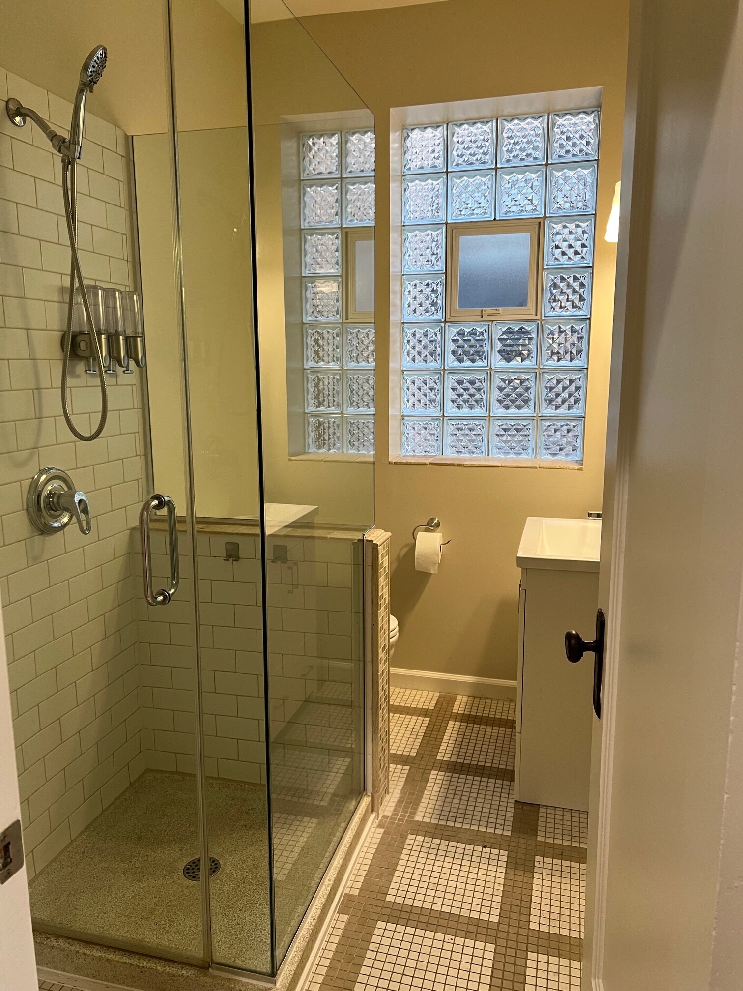 Building Photo - 1844 N Humboldt Blvd