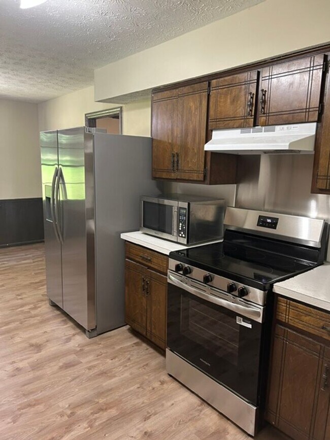 Building Photo - 1441 Autumnridge Dr