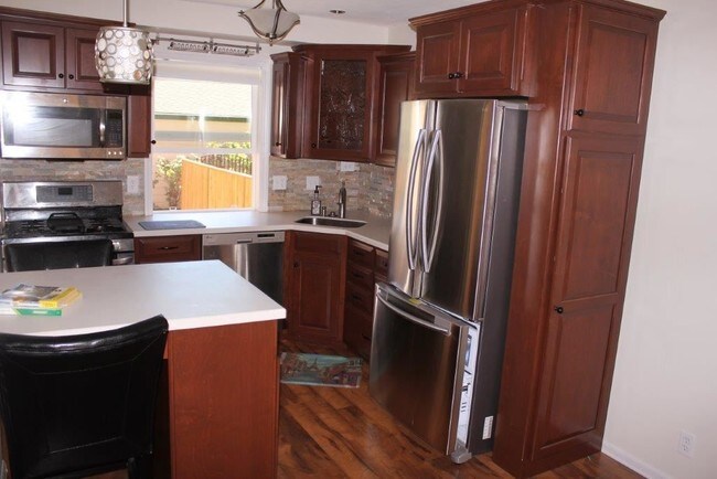 Building Photo - 2 br, 2.5 bath House - 14905 SW 106th Ave