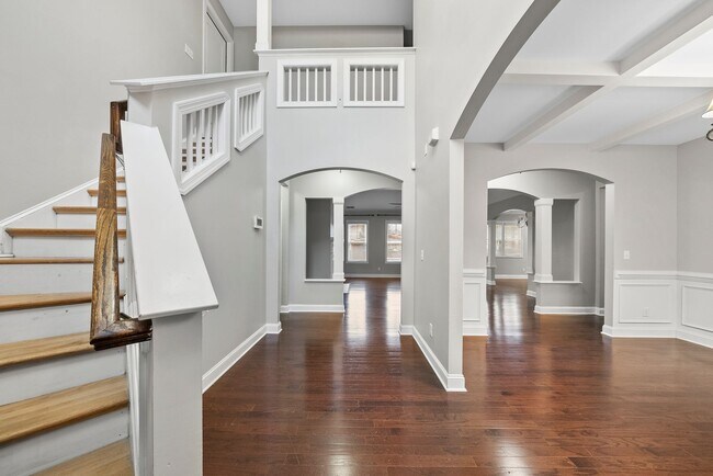 Building Photo - 3532 Bunting Dr