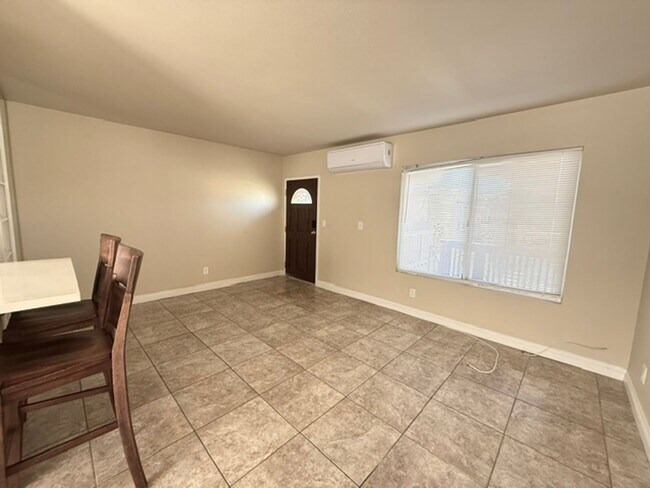 Building Photo - Charming 1 Bedroom Condo in Gated Chula Vista Community with Pool and Parking!