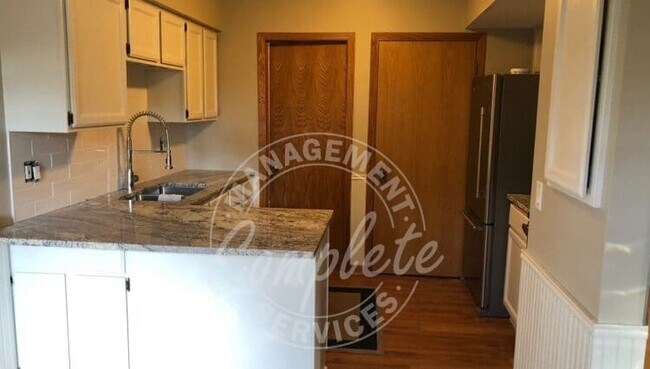 Building Photo - 4710 Osage Pt