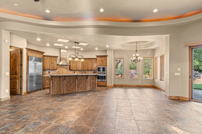 Building Photo - 3052 Snow Canyon Pkwy
