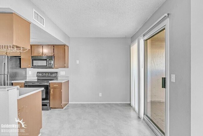 Building Photo - Charming 2Bdm 1Ba Home in Central Phoenix!