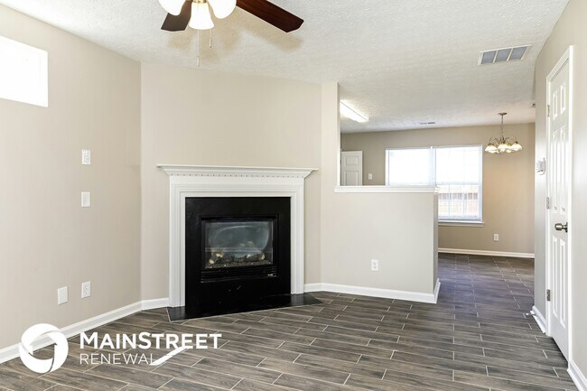 Building Photo - 340 Meadowridge Dr
