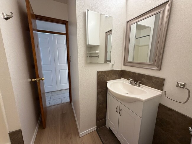 Building Photo - 1307 Rufina Ln