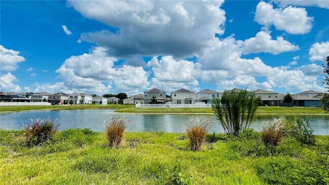 Building Photo - Beautiful 3BR/3BA Home in Creekside