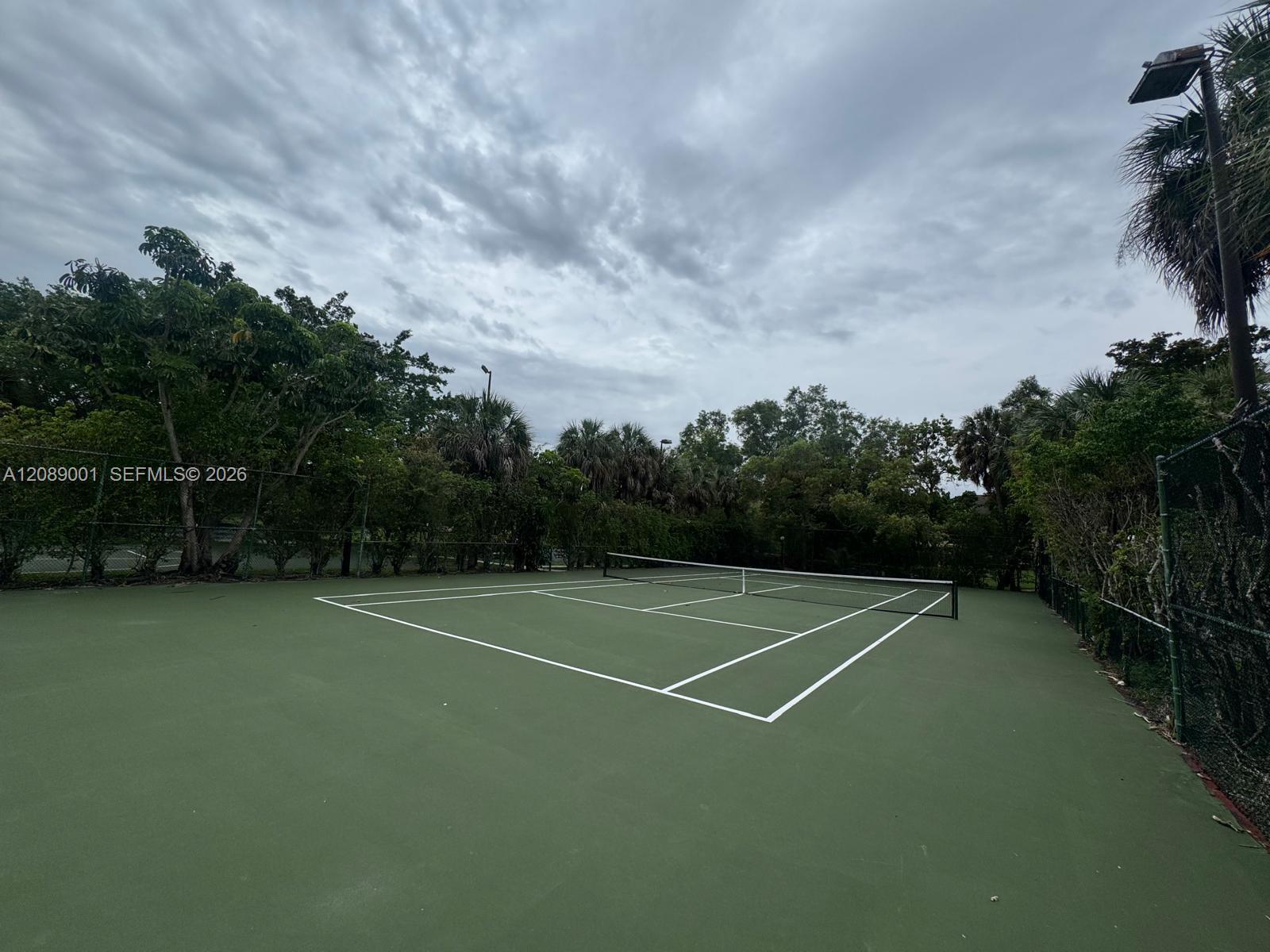 Building Photo - 9999 Summerbreeze Dr
