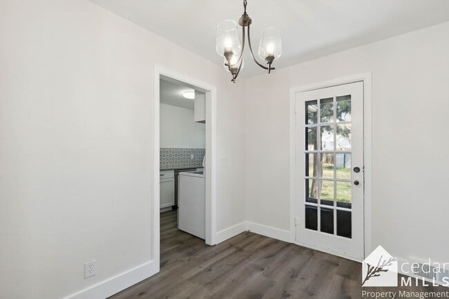 Building Photo - GORGEOUS Sleepy Hollow Home!!!!!