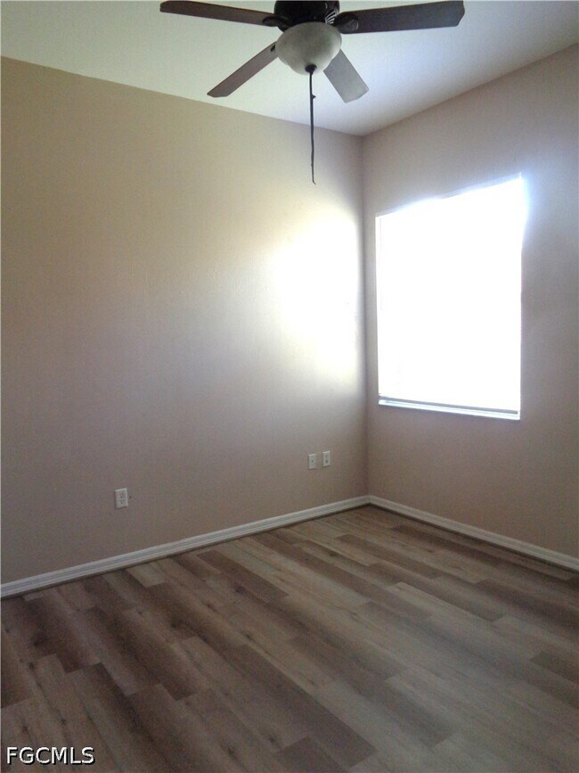 Building Photo - 2463 Nature Pointe Loop