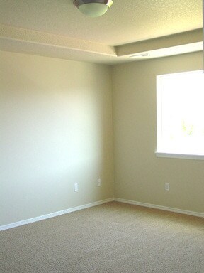 Building Photo - 1751 SE Water Lily St