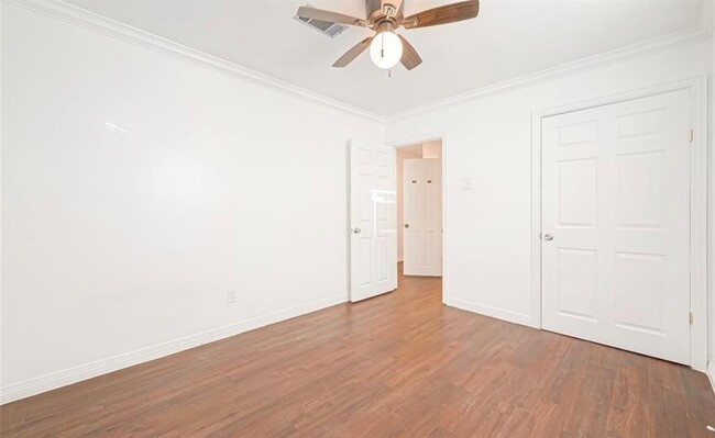 Building Photo - 11730 Rubenstein St
