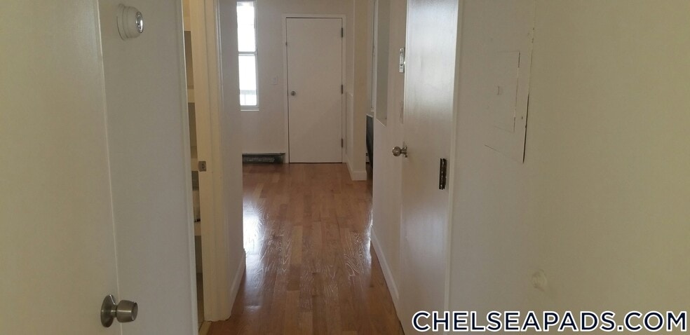 Building Photo - 67 Shawmut St