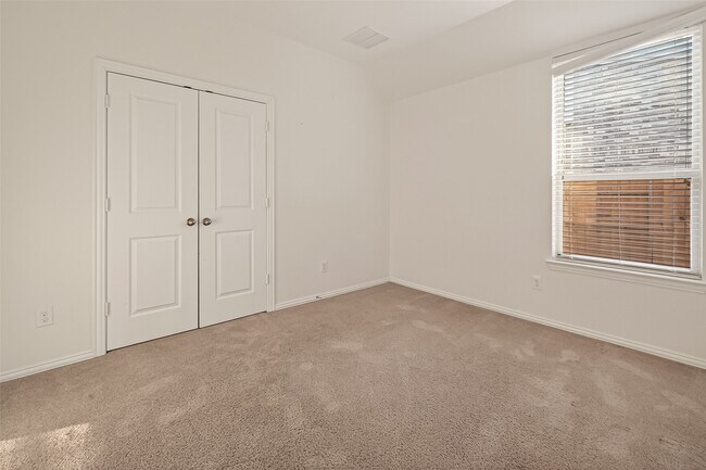 Building Photo - 12102 City Trek Ln