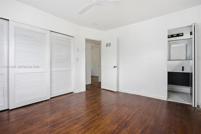 Building Photo - 2280 SW 43rd Ave