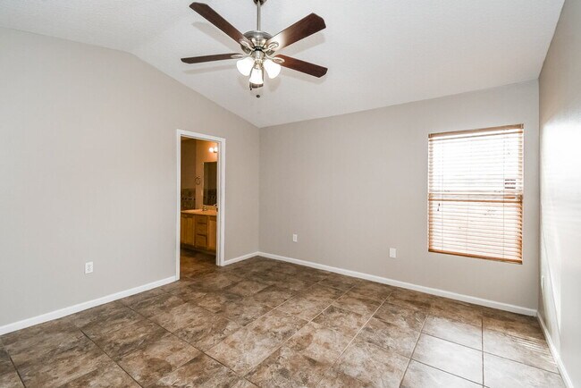 Building Photo - 9518 Arbor Oak Ln