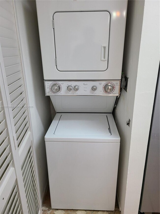 Building Photo - 10282 NW 9th St Cir