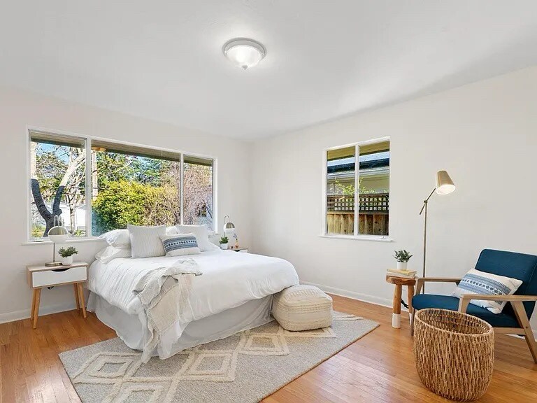 Building Photo - 131 Spring St