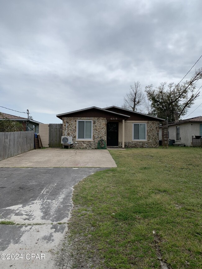 Building Photo - 6210 Pridgen St