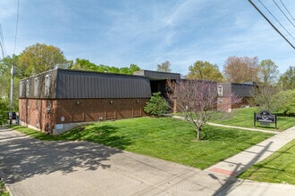 Building Photo - Mary Ingles Place