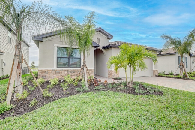 Building Photo - 18315 Ridgeline Dr