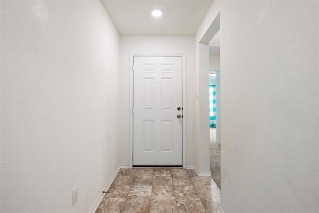 Building Photo - 704 Bailey Park Dr