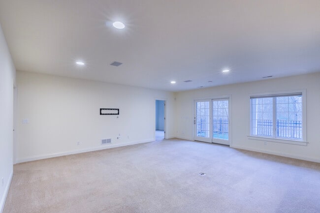 Building Photo - 1991 Chesterfield Ridge Cir