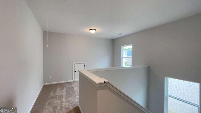 Building Photo - 2245 Whistler Wy NE