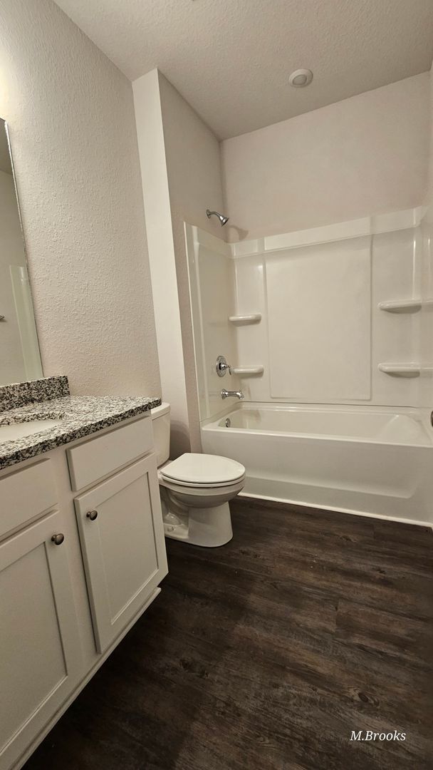 Building Photo - Beautiful home in Grand Oaks Village, Lake...
