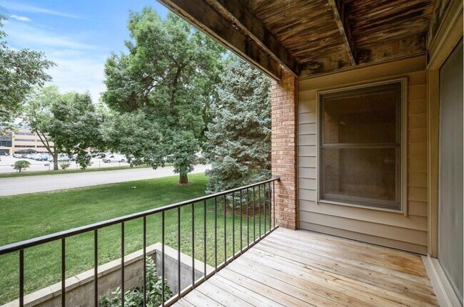 Building Photo - 6423 Colony Way