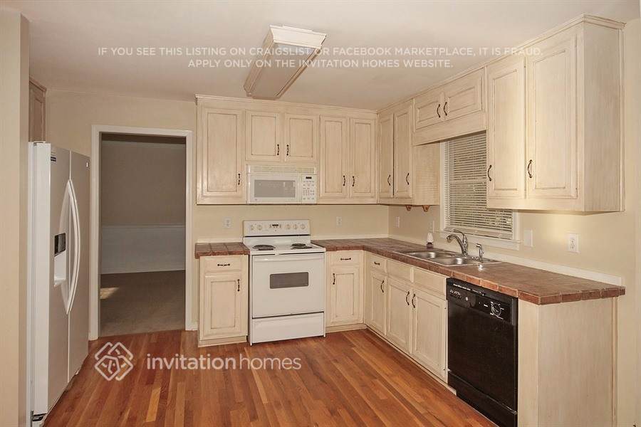 Building Photo - 2757 Springfount Ct NE