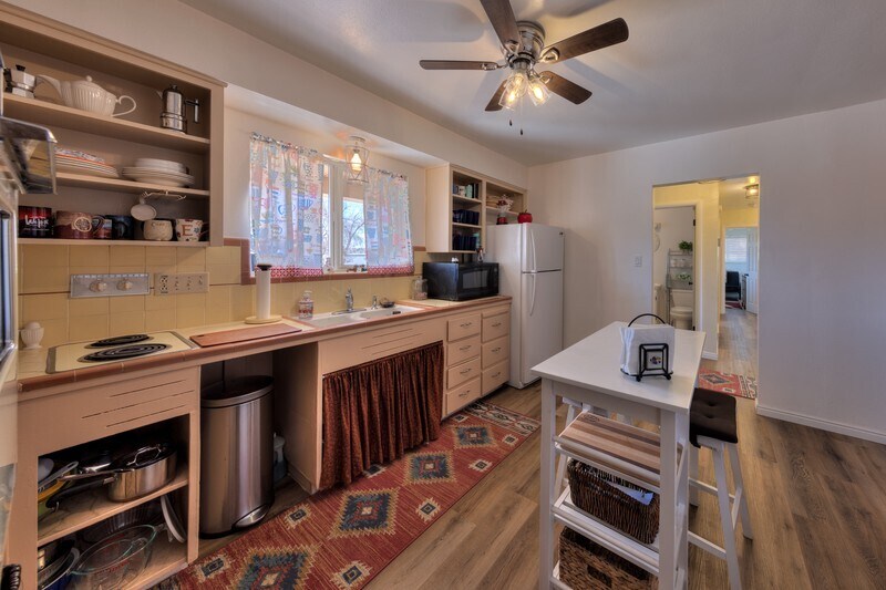 Building Photo - 165 E 200 S