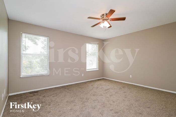 Building Photo - 16727 N Fork Ridge Dr