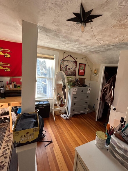 Building Photo - 9 Summer St