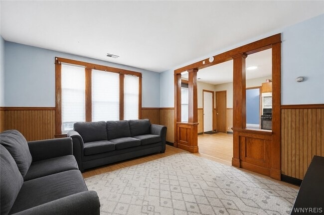 Building Photo - 26 E Milnor Ave