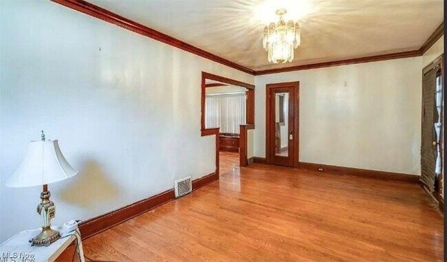 Building Photo - 14300 Darwin Ave