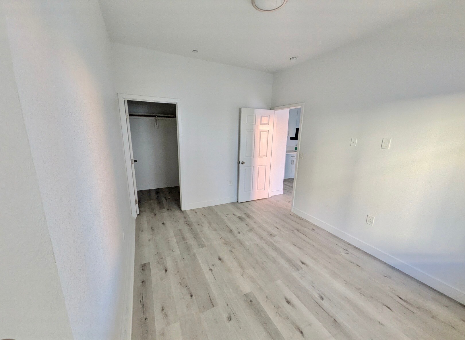 Building Photo - 11033 S Burin Ave