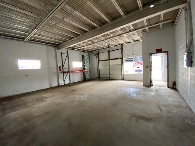 Building Photo - Across from Berkeley City Hall!