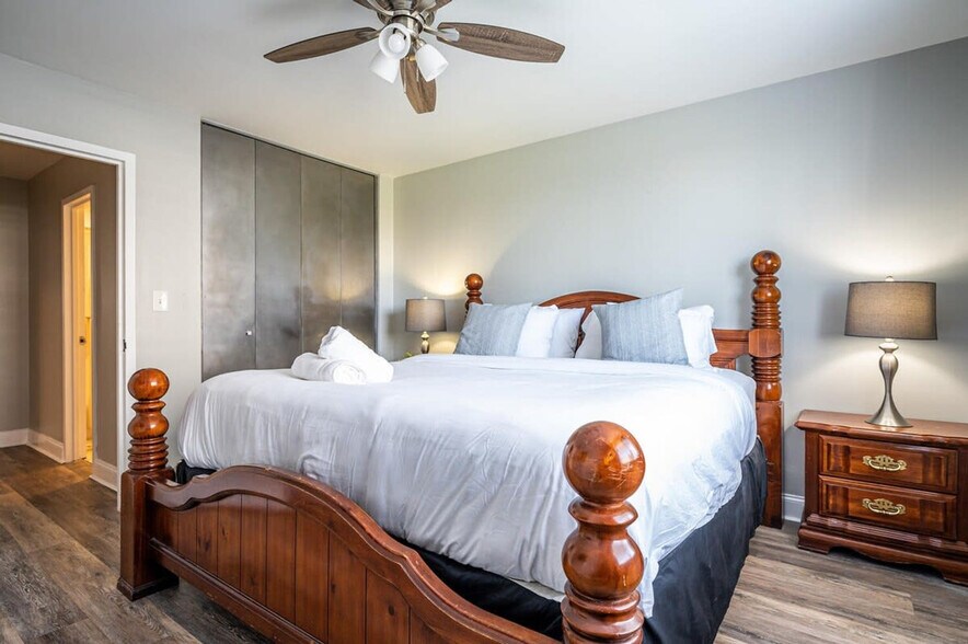 Building Photo - 215 Piedmont Ave NE