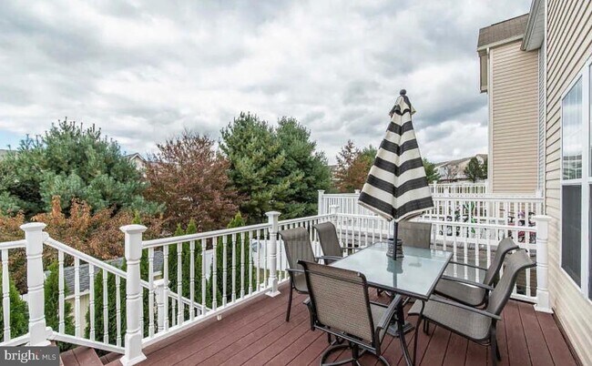 Building Photo - 222 Mary Jane Ln