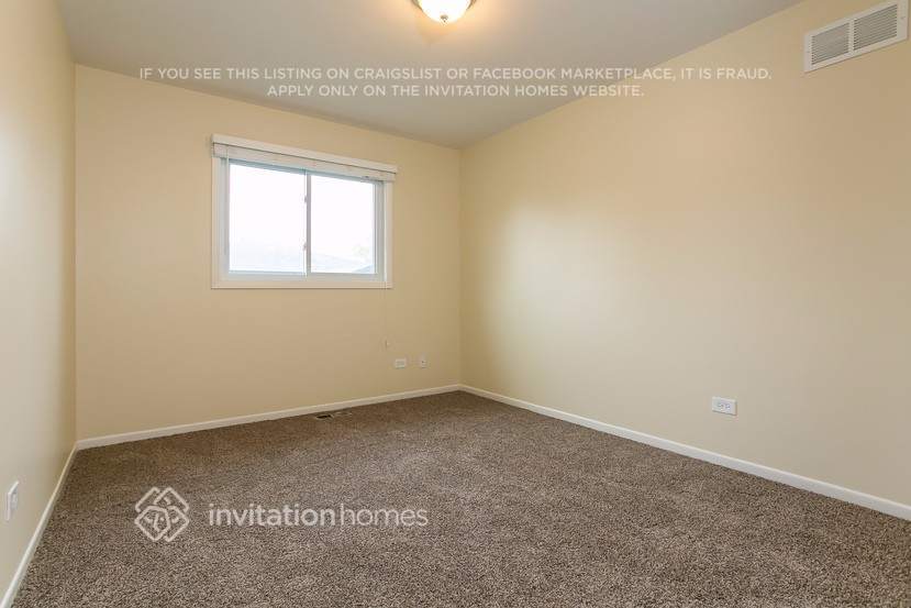 Building Photo - 5138 Riverside Dr