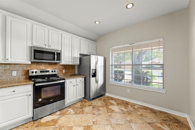 Building Photo - 1718 Charlton Oaks Ct