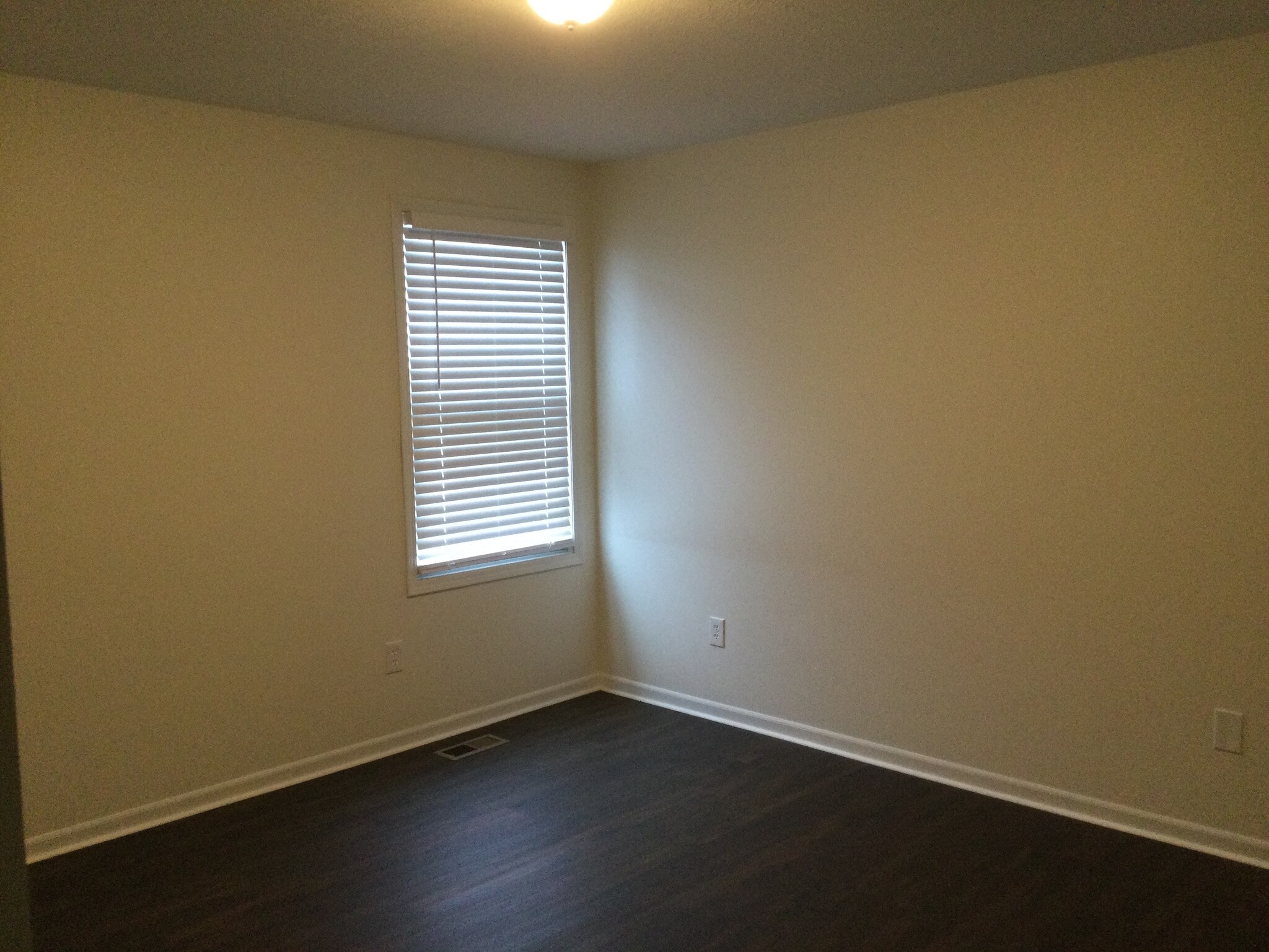 Building Photo - 7885 Butterfield Ln