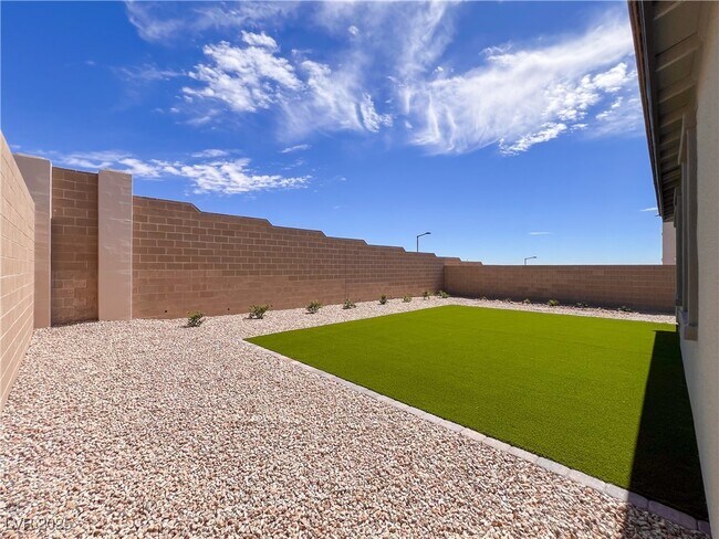 Building Photo - 12470 Madison Pk Pl