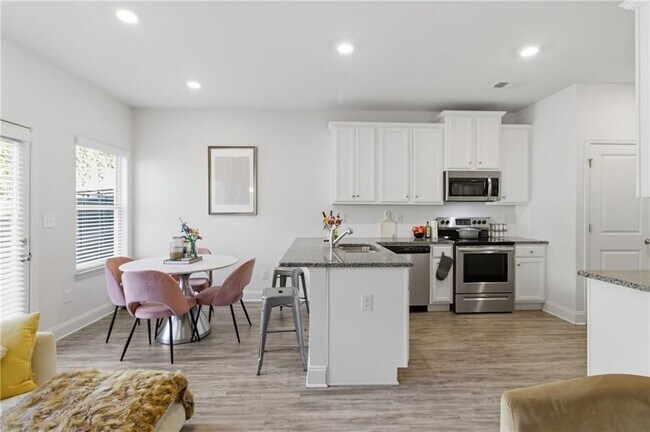 Building Photo - 7035 Fringe Flower Dr