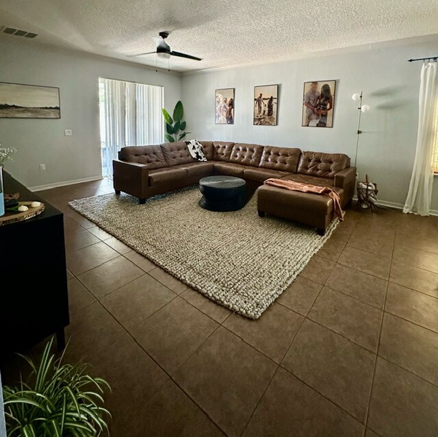 Building Photo - 5013 Magnolia Valley Dr