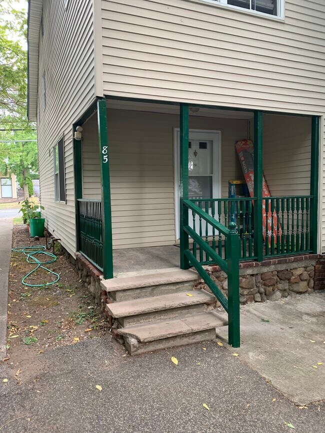 Entry - 85 N Highland Ave