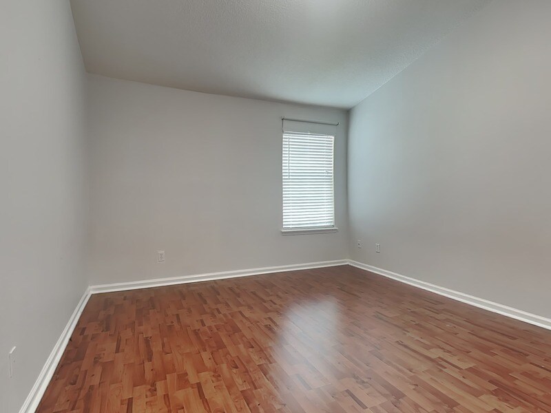 Building Photo - 575 Oakleaf Plantation Pkwy