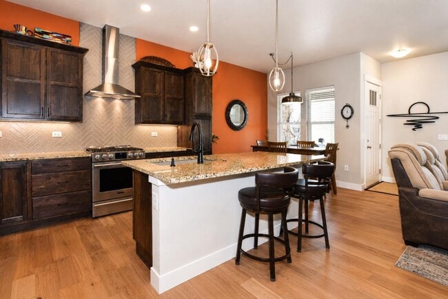 Building Photo - 6245 Vernazza Way