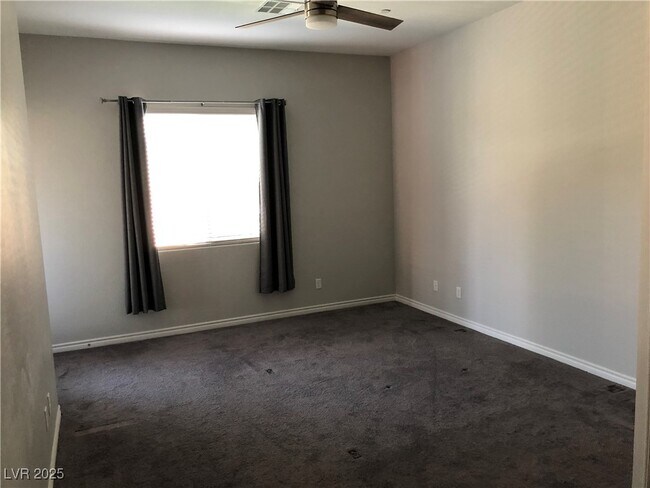 Building Photo - 2826 Poseidon Shore Ave